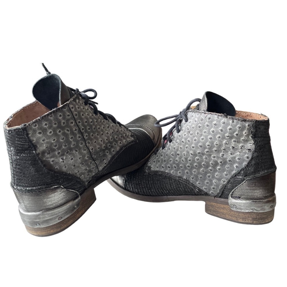 Clocharme Black Leather Ankle Boots - Picture 3 of 15